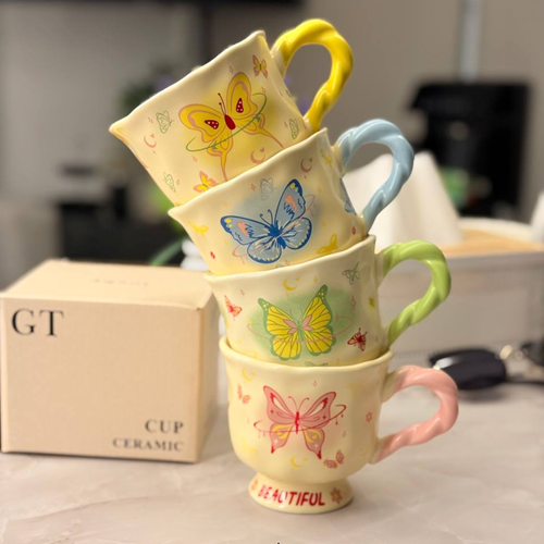 مج بورسلين شكل فراشة