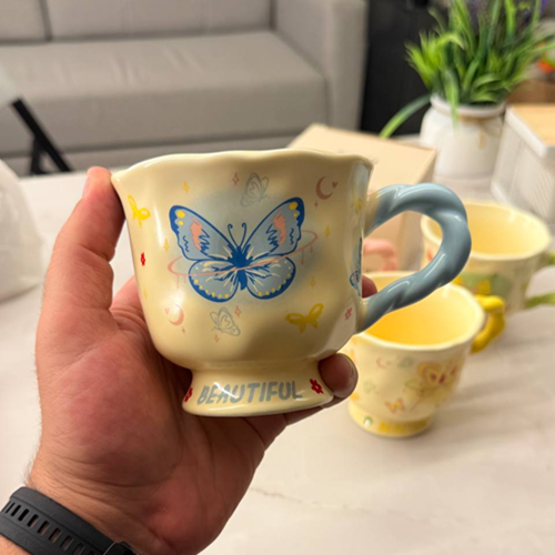 مج بورسلين شكل فراشة