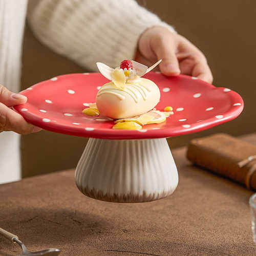 طبق تقديم شكل مشروم