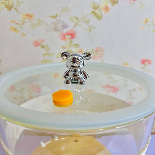 ديسبنسر زجاج بغطاء شكل دبدوب