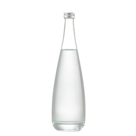 زجاجة مياه بغطاء معدن