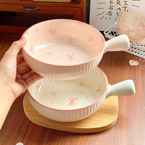 مقلاية شكل فيونكة