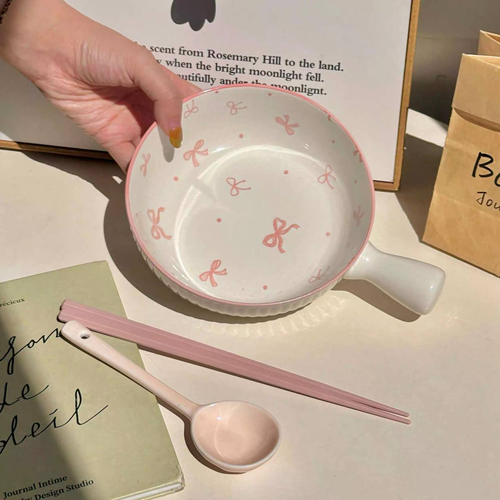 مقلاية شكل فيونكة