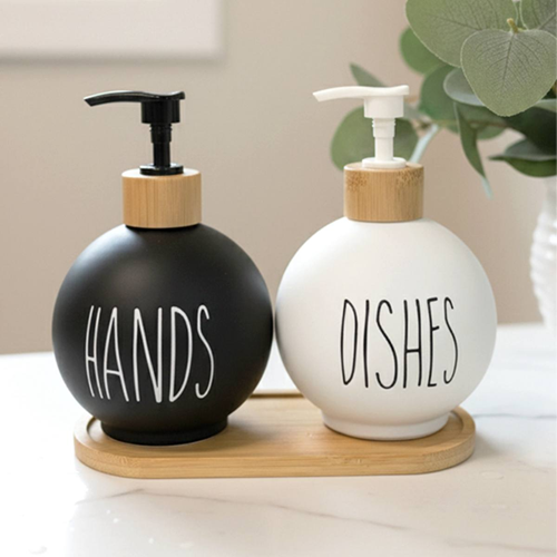 طقم 2 ديسبنسر بومبيه بحامل خشبي