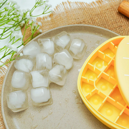 قالب ثلج شكل أناناس