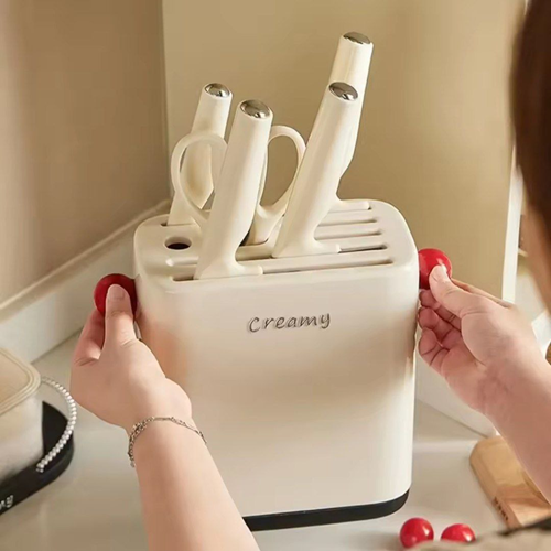 حامل ومصفاة للسكاكين