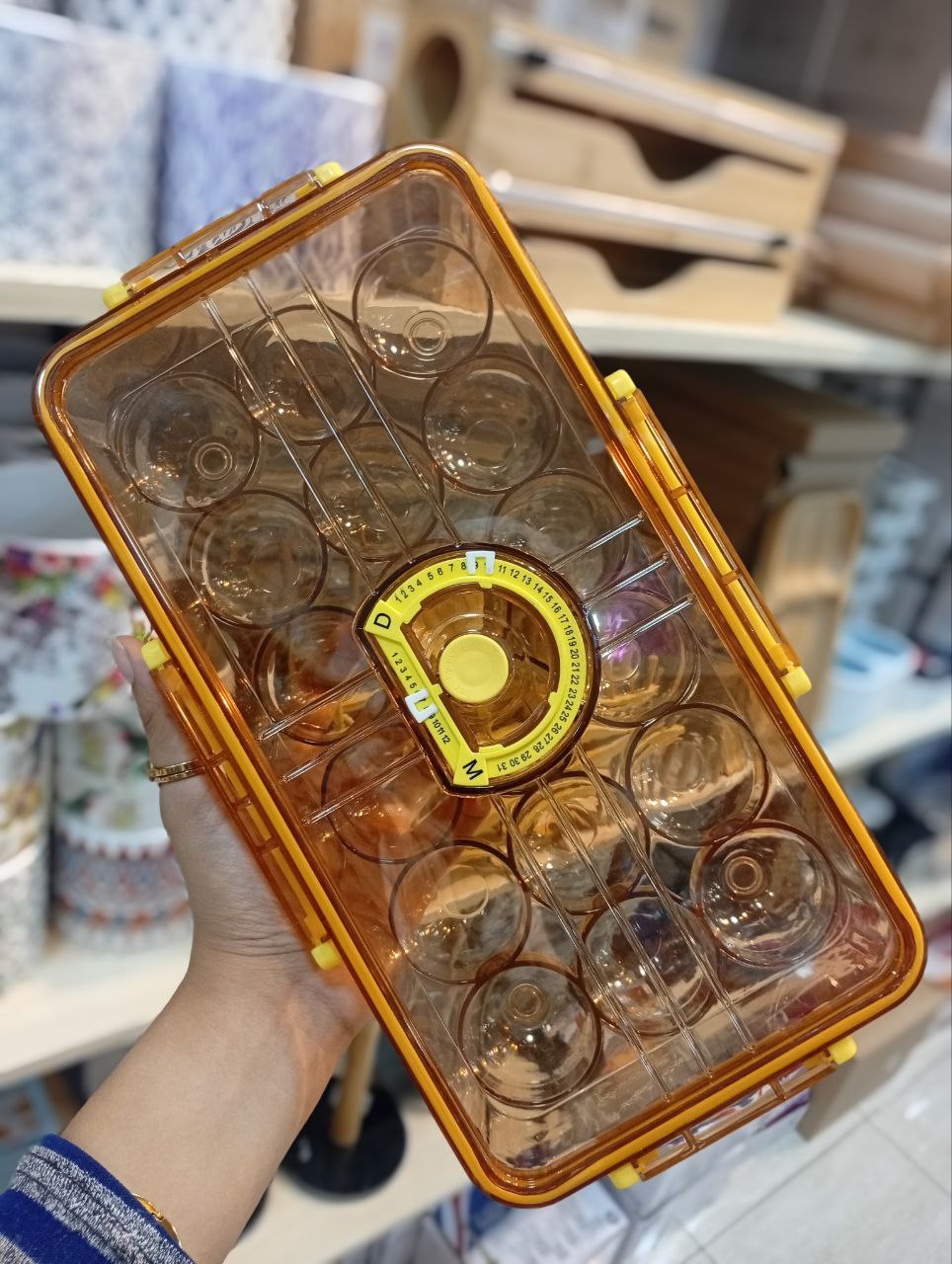 علبة حفظ البيض 18 خانة