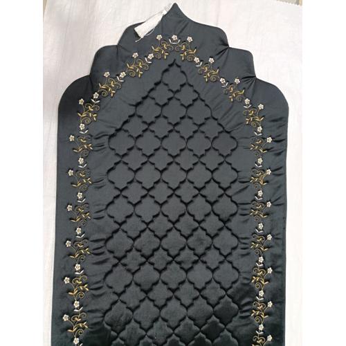 سجادة صلاة مبطنة